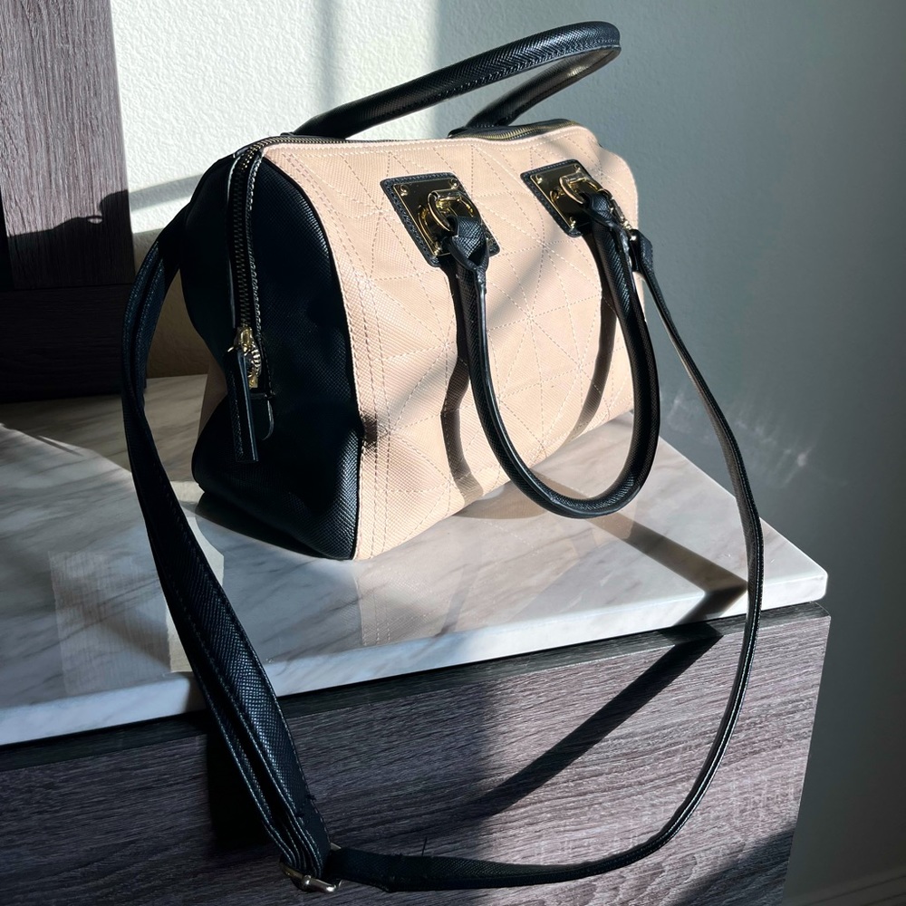 Mossimo Black and Cream Handbag